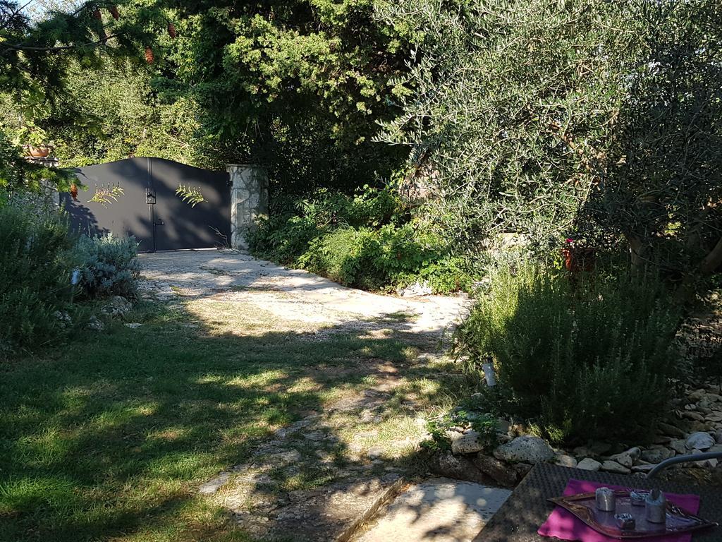 Holiday House Altea Banjole Bagian luar foto