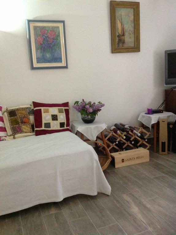 Holiday House Altea Banjole Bagian luar foto